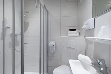 haus_tirol_comfort_doppeltzimmer_zimmer_5_3.jpg